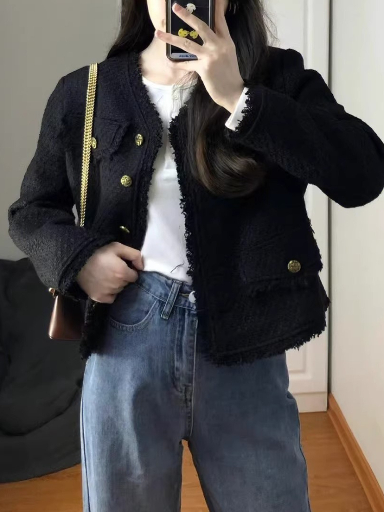 Autumn and Winter Black Jacket - огляд і ціна Winter Clothing Pictures